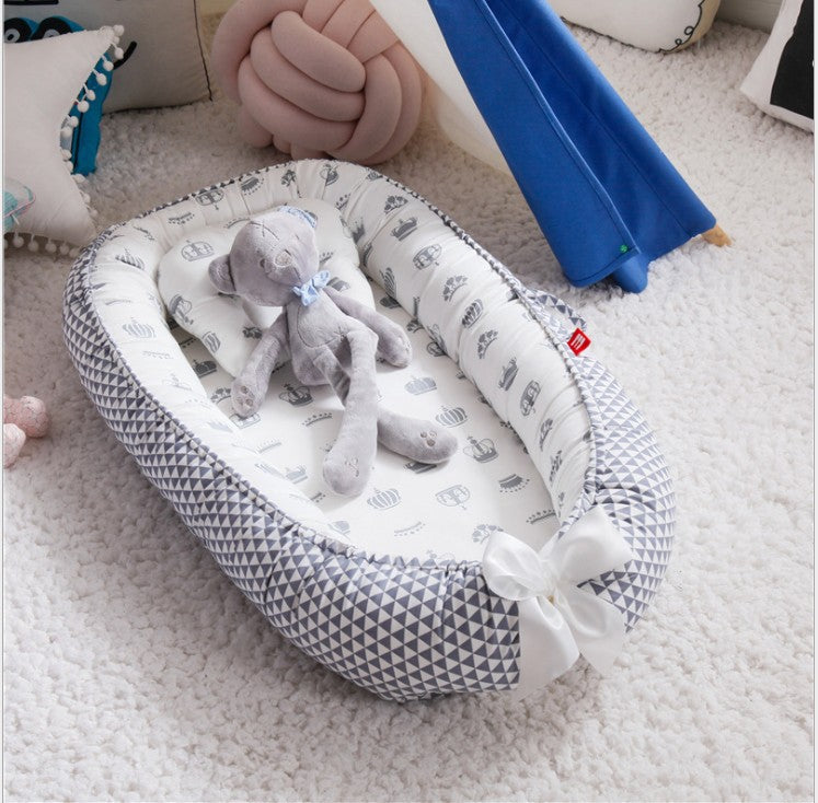 xBaby Nest Mini Crib with Grey Bunny